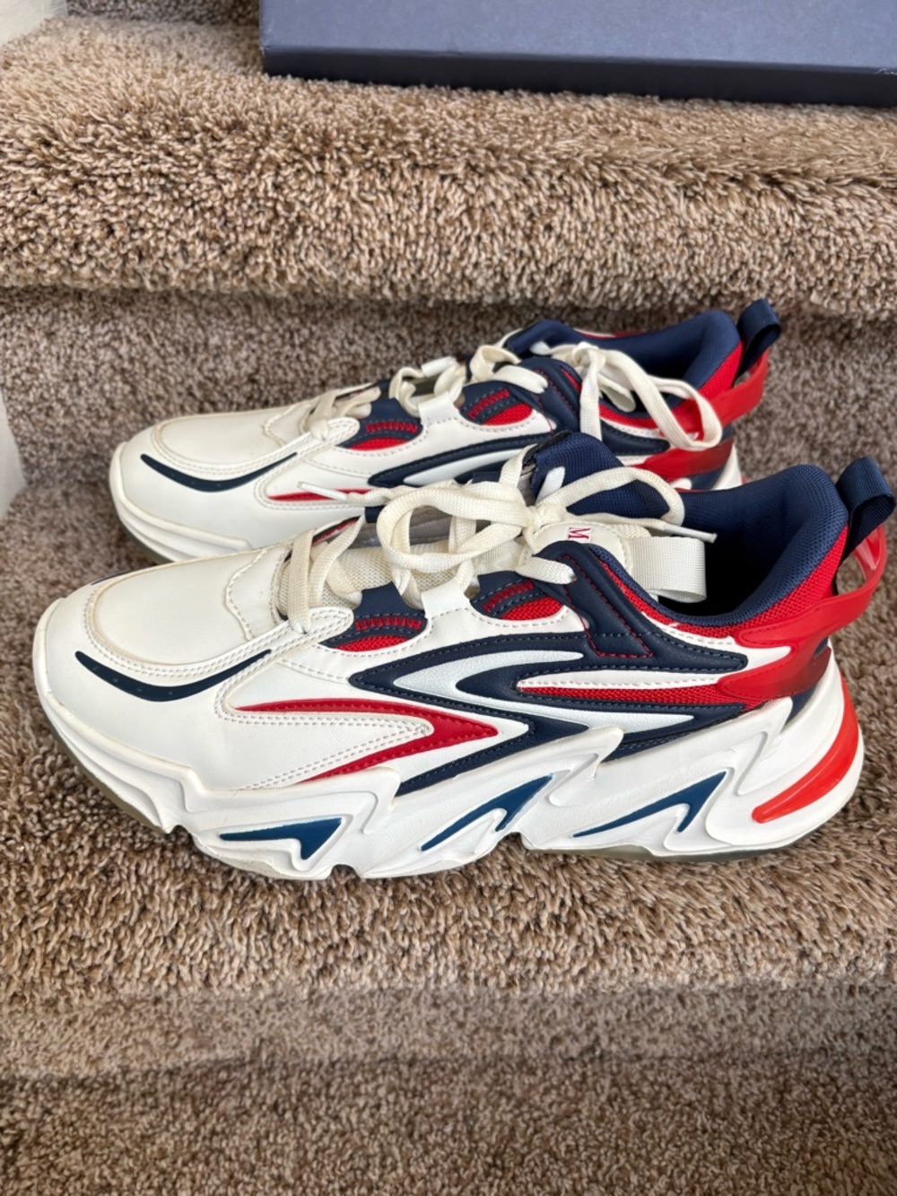 Mazino Men’s White, Navy & Red Athletic Sneakers